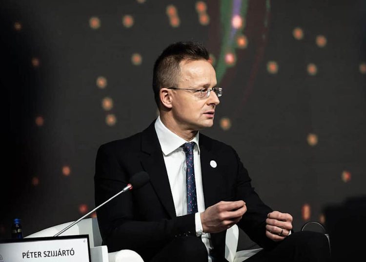 Венгрия отвергла планы ЕС по военной поддержке Украины