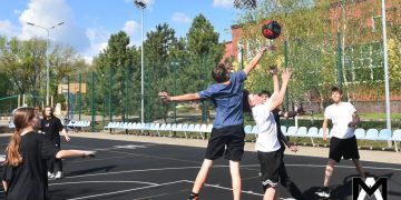 В Донецке прошел мастер-класс по баскетболу для молодежи и студентов В Донецке прошел мастер-класс по баскетболу для молодежи и студентов