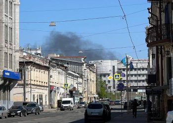 В Харькове прогремело 12 взрывов после атаки "Гераней" В Харькове прогремело 12 взрывов после атаки «Гераней»