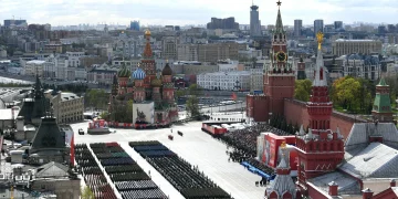 Киев угрожает ударом по параду Победы в Москве