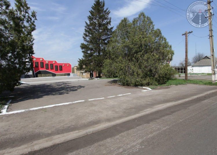 В ДНР обновляют трассу, связывающую мемориалы героев войны В ДНР обновляют трассу, связывающую мемориалы героев войны