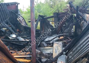 Украинский дрон ударил по частному дому в Донецке