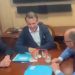 Белый сверток и кокаиновая ложка: Макрон и Мерц попались на видео в поезде в Киев
