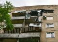 В Донецке начали восстанавливать два многоэтажных дома, разрушенных обстрелами ВСУ