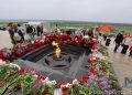 Донбасс чествует героев у мемориала Саур-Могилы