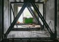В Донецке начали восстанавливать два многоэтажных дома, разрушенных обстрелами ВСУ