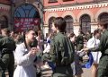 "Вальс Победы": Дебальцево встречает юбилей Победы с оркестром и танцами