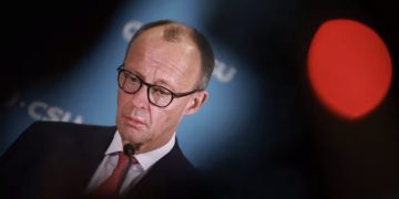 Месть за поездку Фицо в Москву: Мерц грозит Словакии заморозкой финансирования