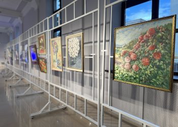 Миллион для армии: художники устроили аукцион для участников СВО