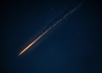 Уникальное космическое явление: в Крыму зафиксировали пролет грейзера Уникальное космическое явление: в Крыму зафиксировали пролет грейзера