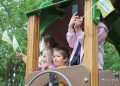 Праздник для всей семьи: в Донецке отметили Международный день соседей, фоторепортаж
