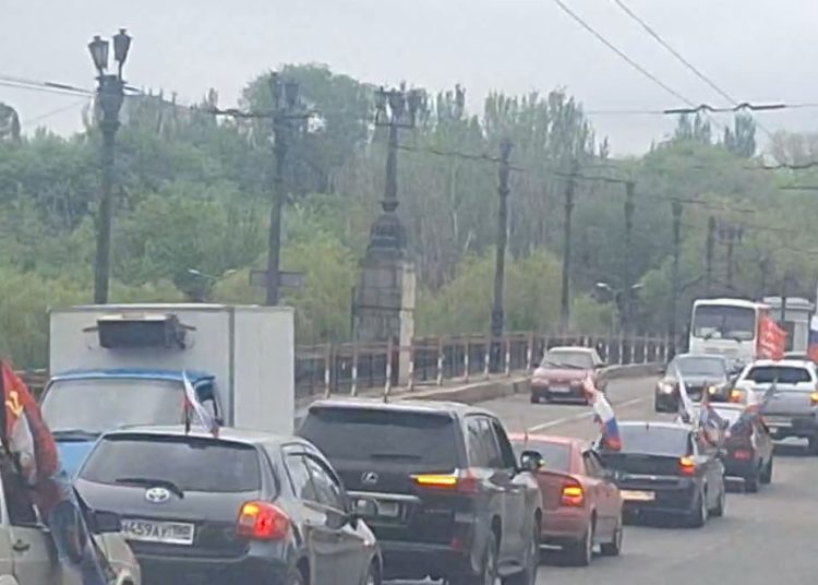 Донецк отметил приближение Дня Победы автопробегом