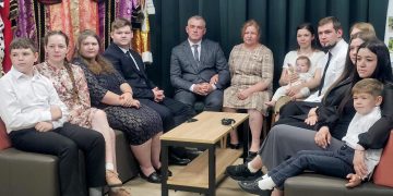 День защиты детей в Донбассе: Память о хрупкости детства