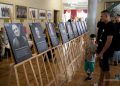 "Отец Героя": В Донецке открылась трогательная фотовыставка о подвиге отцов-защитников