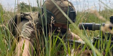 ГВ "Центр": под натиском ВС РФ противник частично отступил за границу ДНР ГВ «Центр»: под натиском ВС РФ противник частично отступил за границу ДНР