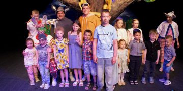 В Донецке состоялся праздник детства для подопечных фонда «Защитники Отечества» В Донецке состоялся праздник детства для подопечных фонда «Защитники Отечества»