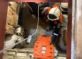 В Мариуполе спасли пожилую женщину из трёхметровой ловушки