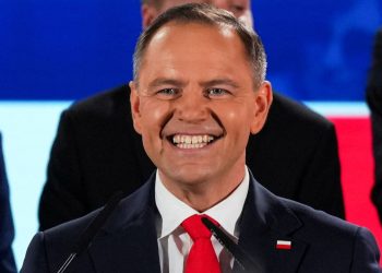 Навроцкий напомнил Зеленскому о Волынской резне сразу после выборов