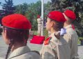 Огромный триколор и патриотические песни: Луганск отмечает День России