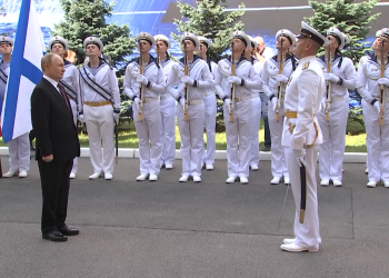 Заступить по-походному! Масштабный «Июльский шторм» ВМФ России Путин инспектировал лично. Запад затрясло