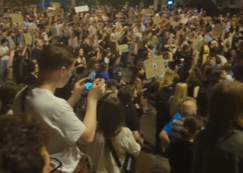 Протесты в Киеве против узурпации власти: Зеленский подчинил себе НАБУ и САП