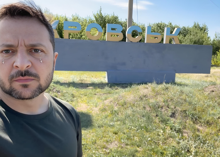 Сырский хоронит Покровск, над «Угольком» взвился триколор, Одесса в смятении: хроники денацификации за неделю Сырский хоронит Покровск, над «Угольком» взвился триколор, Одесса в смятении: хроники денацификации за неделю