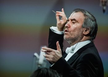 "Любимый дирижер Путина": западные СМИ раздувают скандал из-за выступления Гергиева в Италии «Любимый дирижер Путина»: западные СМИ раздувают скандал из-за выступления Гергиева в Италии