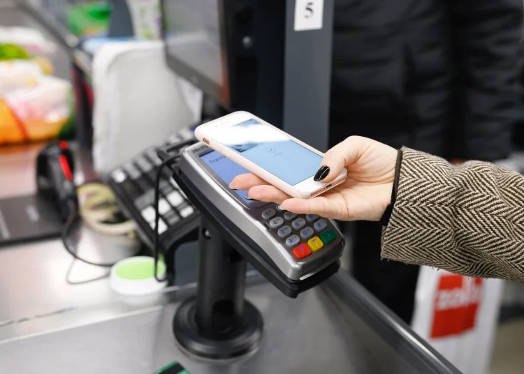 Путин подписал закон о цифровом рубле: чего стоит ожидать