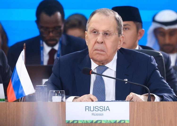 Долговая бомба США: Лавров предупредил об угрозе всей мировой экономике