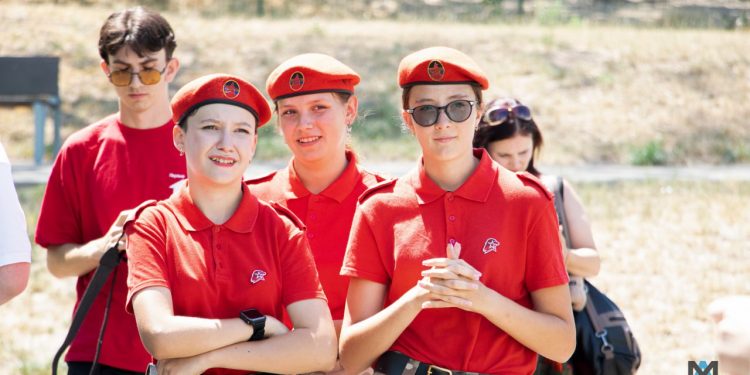 «Семейная Зарница» в Мариуполе: спорт, патриотизм и крепкие семейные узы
