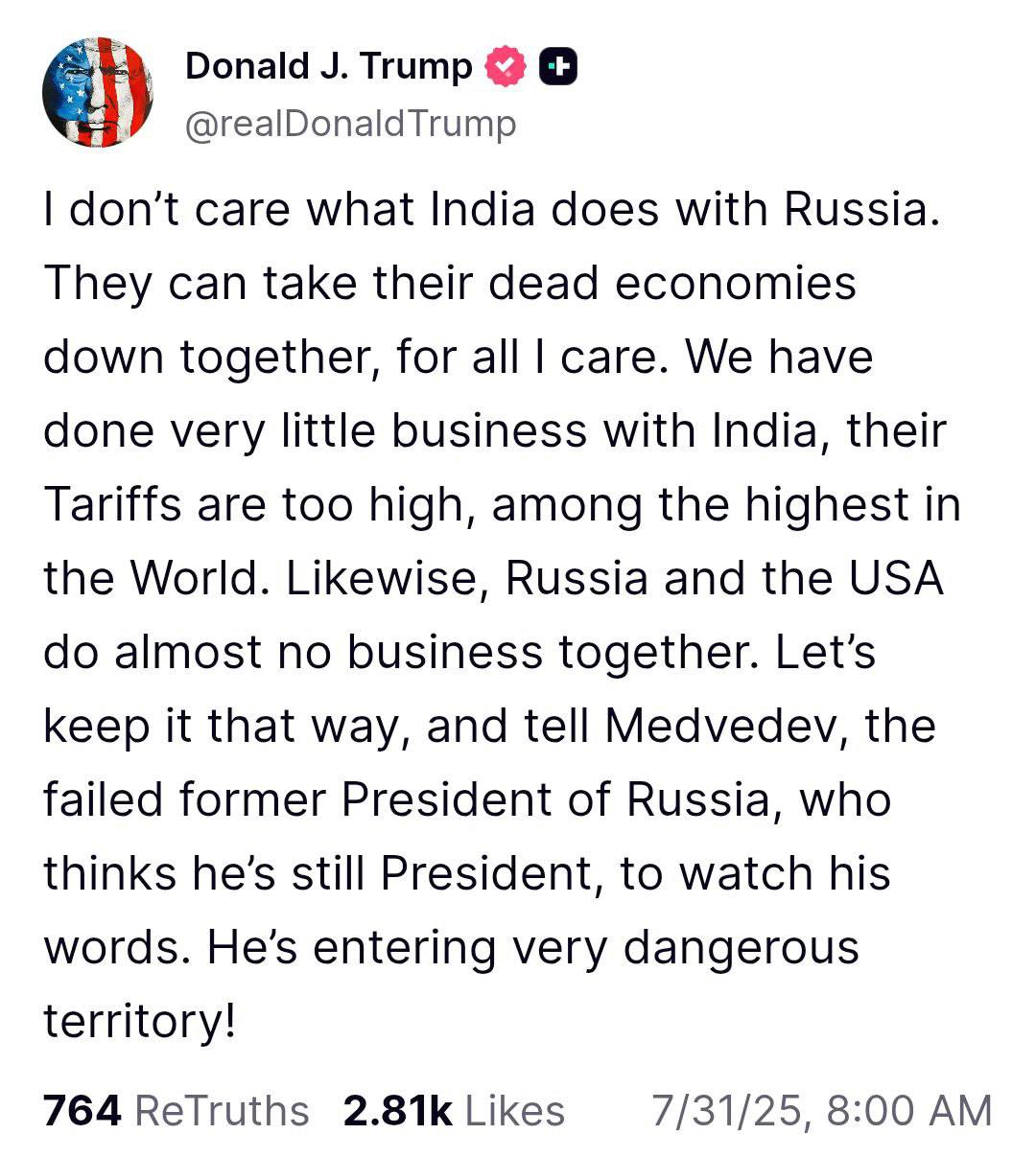 Словесная война: Трамп снова критикует Медведева