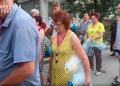 Вода как спасение: волонтеры Народного фронта помогают дончанам