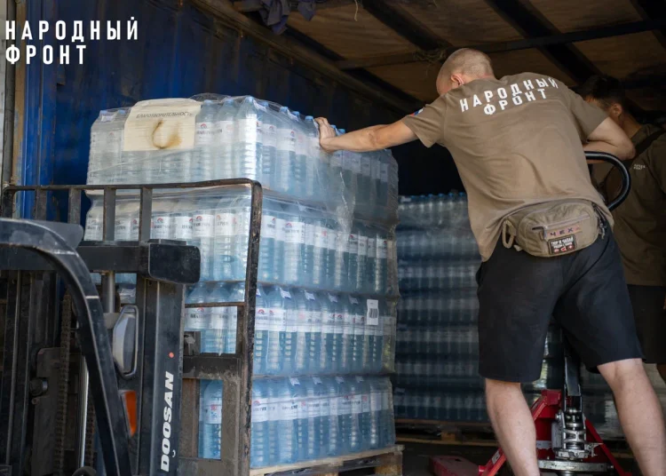 20 тонн воды за три дня: Народный фронт спасает ДНР от жажды