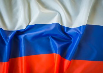 Сегодня — день государственного флага России