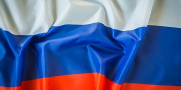 Сегодня — день государственного флага России