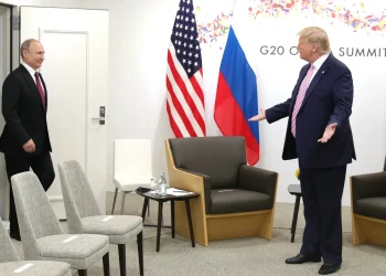 Внезапная оттепель: почему Трамп заговорил о "хороших переговорах" с Путиным Внезапная оттепель: почему Трамп заговорил о «хороших переговорах» с Путиным