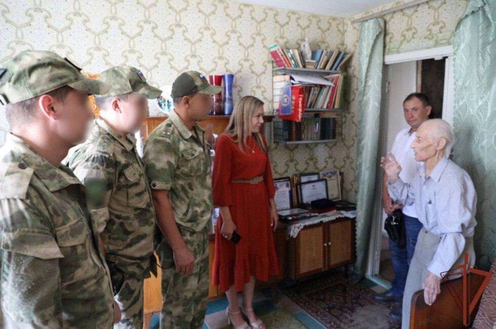 Расчистка рек, новые водоводы и точки раздачи воды | Дайджест ДНР за 23 августа