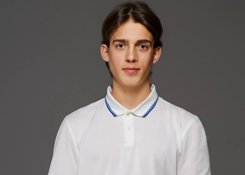 Покоряем ИИ: Российские школьники лидируют на олимпиаде в Китае