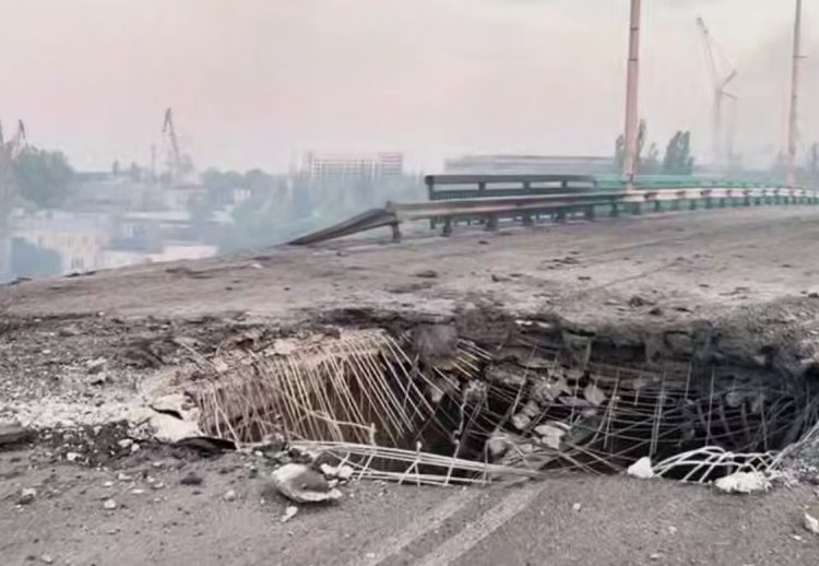 Украинские власти объявили эвакуацию в Херсоне
