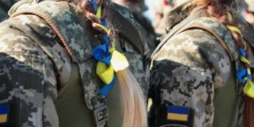 «До последней украинки»: ТЦК открыли охоту на женщин, выпускниц медвузов