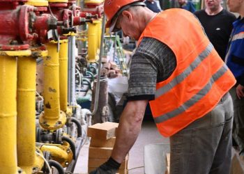 Коммунальный фронт Донбасса: Москва спасает дончан от холодной зимы