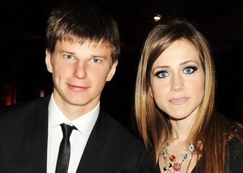 Аршавин судится с Барановской из-за денег на детей