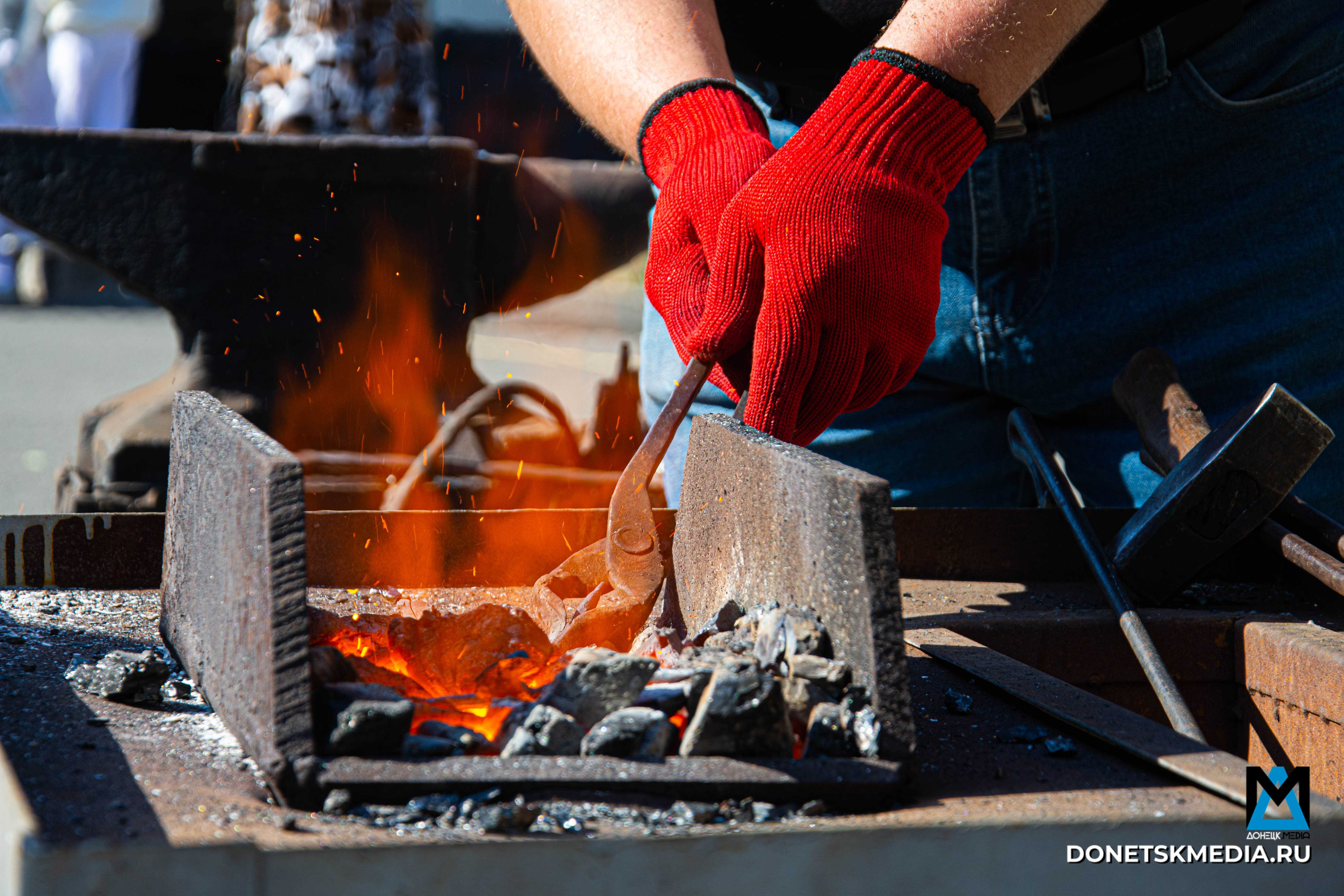 День воссоединения с Россией: концерт в Институте хирургии имени В. К. Гусака