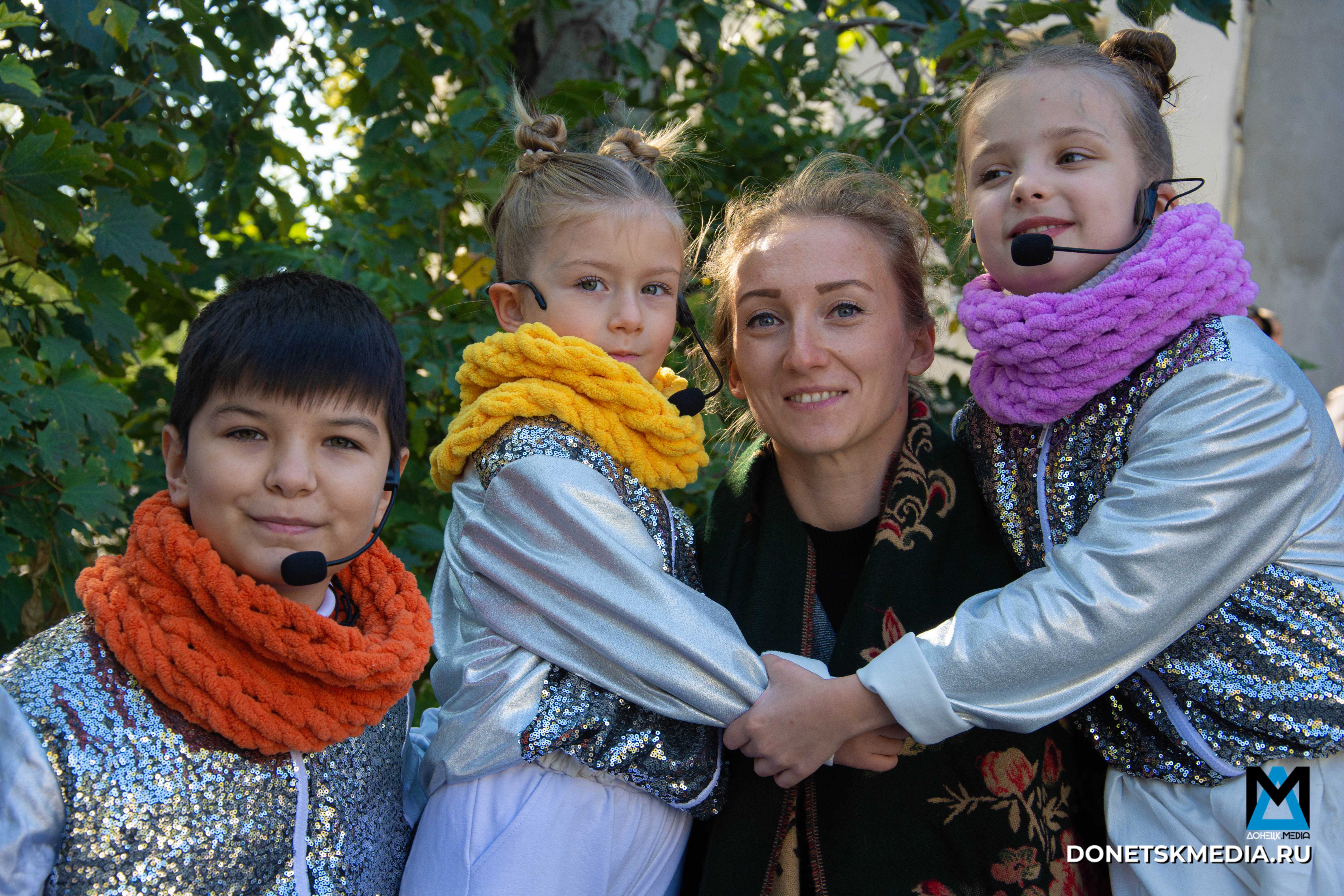 День города Зугрэс, помощь волонтеров и восстановление инфраструктуры: дайджест на 27 сентября