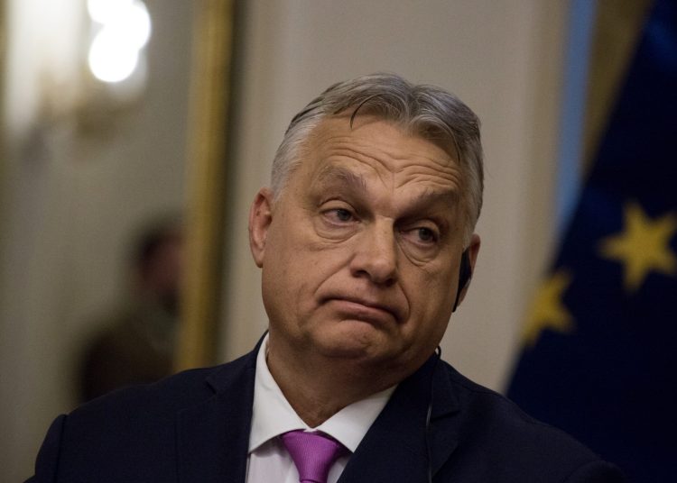 Вступление Украины в ЕС заморожено: Венгрия заблокировала переговоры