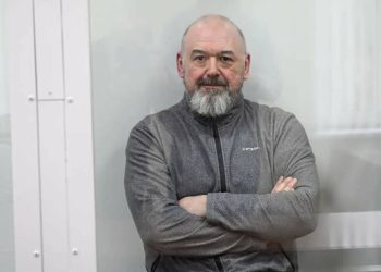 Бывшего генерала ВС РФ осудили на 9 лет тюрьмы за взятку