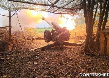 Прорвались к Димитрову, сменили украинский флаг на наш в Удачном: ГВ «Центр» громят врага