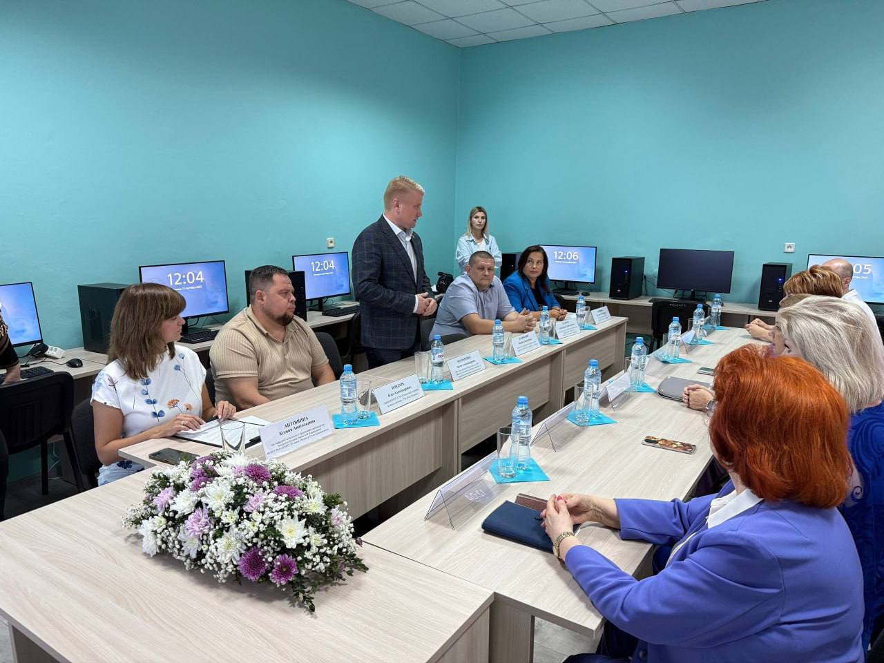 Ремонт моста в Донецке, новые водоводы и рост цен на топливо: дайджест событий ДНР за 12 сентября