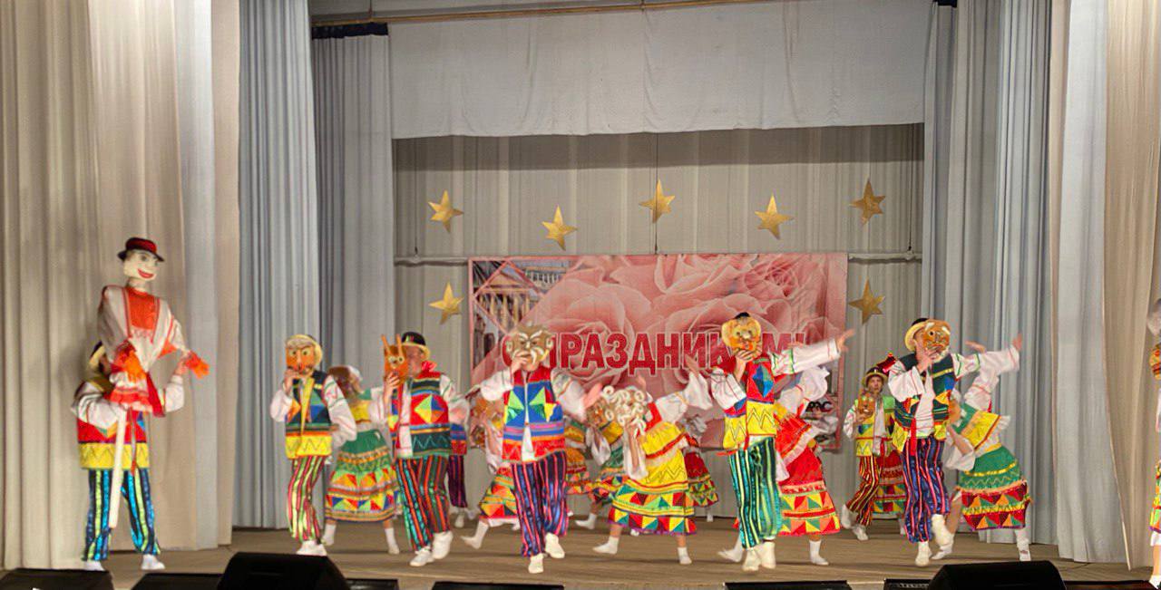 День города Зугрэс, помощь волонтеров и восстановление инфраструктуры: дайджест на 27 сентября