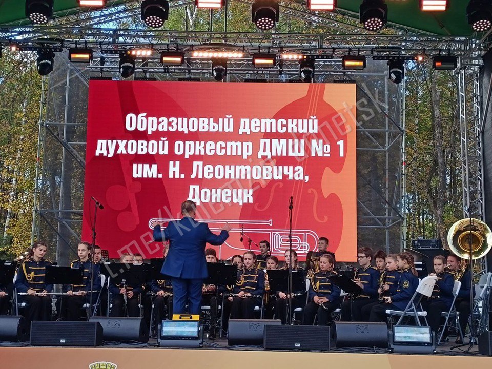 Восстановление дома в Мариуполе и награждение героев: дайджест за 28 сентября